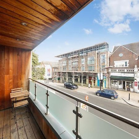Pleasing 2Bed Flat 10Min To Wimbledon Tennis Court Лондон Екстер'єр фото